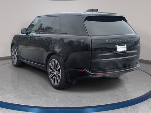 Used 2023 Land Rover Range Rover SE image 7