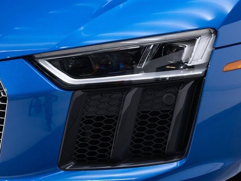 Used 2017 Audi R8 V10 plus AWD/4WD image 23