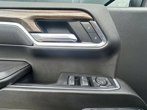 Used 2023 Chevrolet Silverado 1500 LT Trail Boss w/ Convenience Package II AWD/4WD image 22
