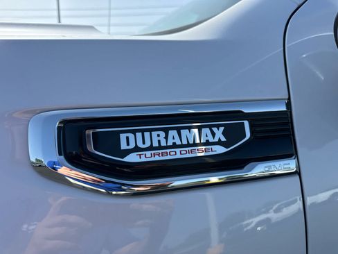 Certified 2025 GMC Sierra 1500 Denali w/ Denali Reserve Package AWD/4WD image 10