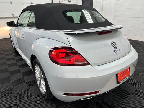 Used 2019 Volkswagen Beetle 2.0T SE FWD image 8