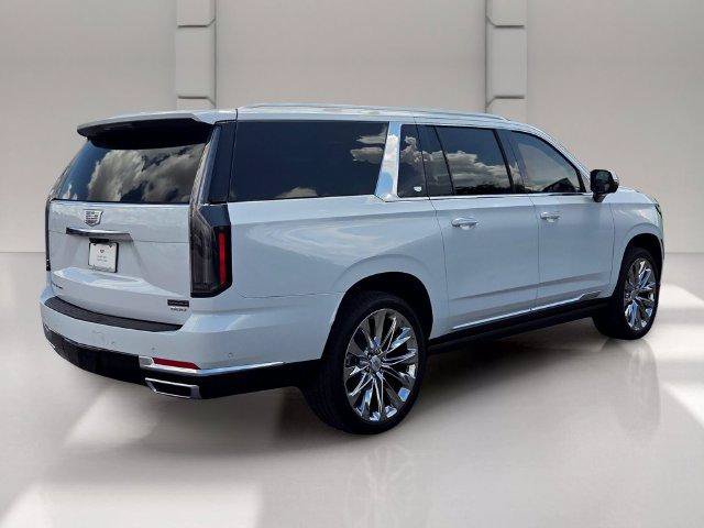 New 2026 Cadillac Escalade ESV Luxury w/ LPO, Radiant Package AWD/4WD image 5