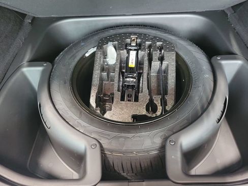 Used 2019 Jeep Grand Cherokee High Altitude AWD/4WD image 14