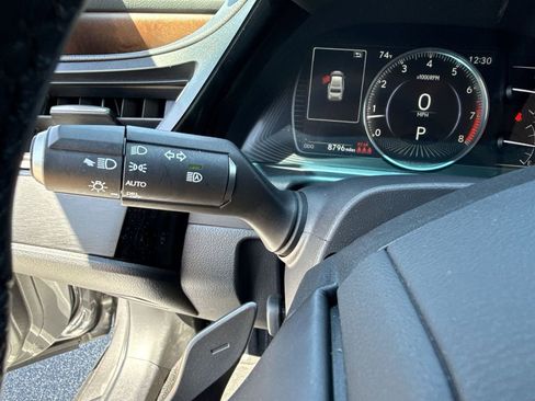 Used 2025 Lexus ES 350 w/ Premium Package image 28