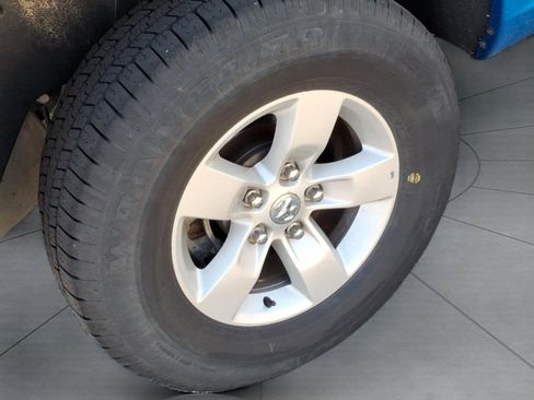 Used 2024 RAM 1500 Classic SLT image 5