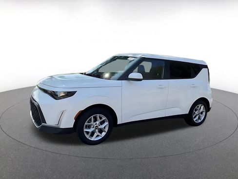 Used 2025 Kia Soul LX w/ LX Technology Package image 7