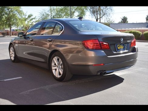 Used 2012 BMW 528i Sedan RWD image 6