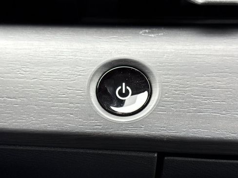 Certified 2023 Nissan Ariya AWD image 26