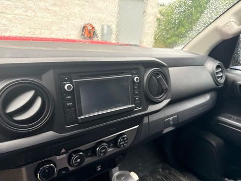 Used 2019 Toyota Tacoma SR w/ SX Package AWD/4WD image 6