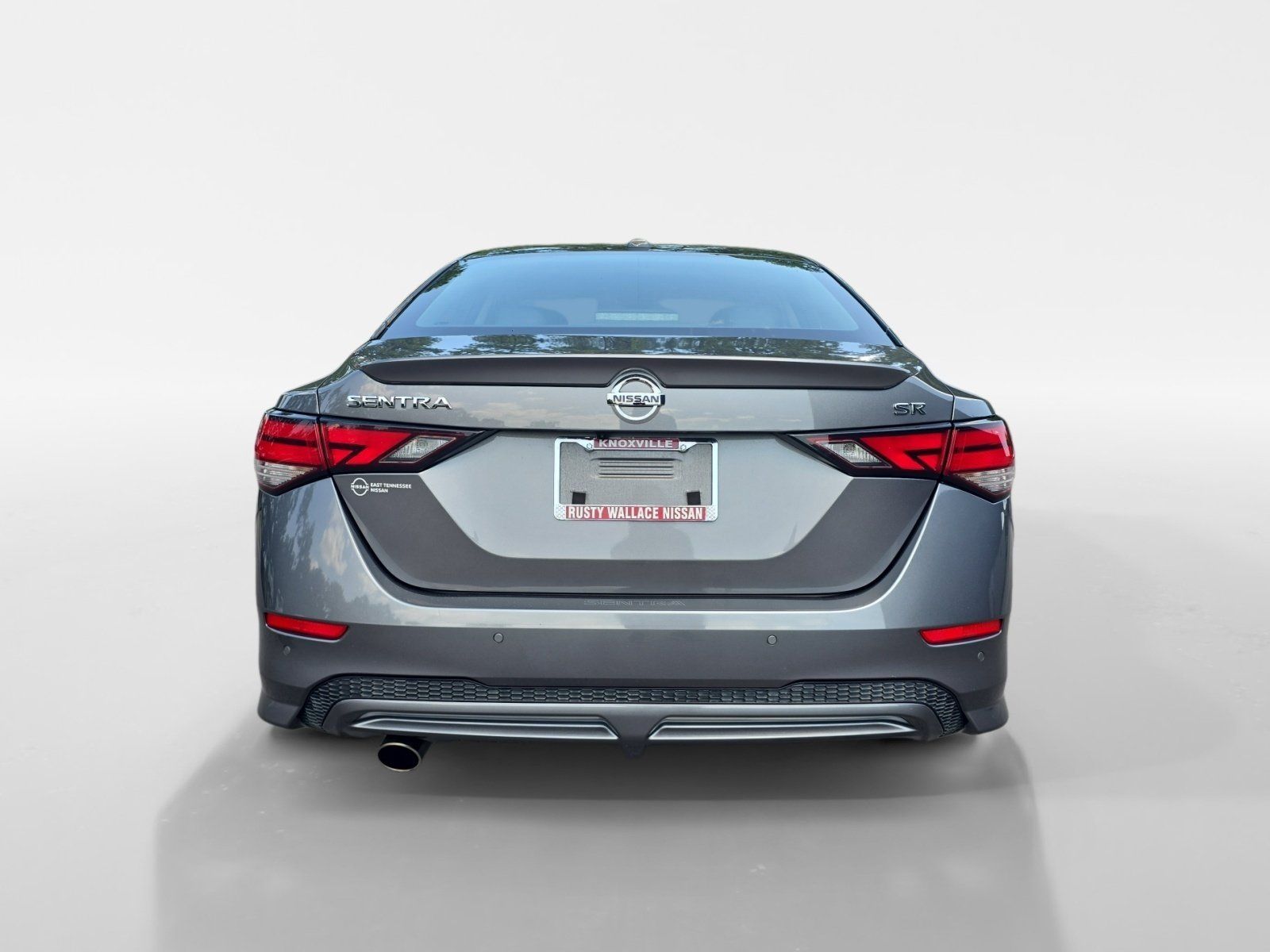 Used 2021 Nissan Sentra SR w/ SR Premium Package FWD image 4