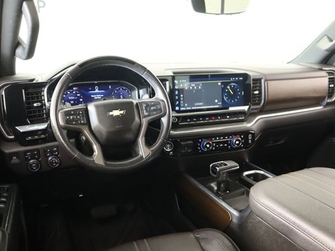 Used 2024 Chevrolet Silverado 1500 High Country image 2