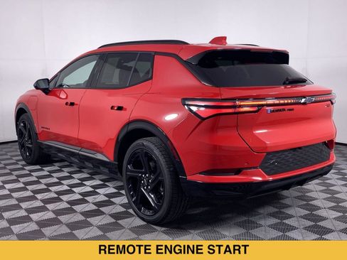 Certified 2024 Chevrolet Equinox EV RS AWD/4WD image 31