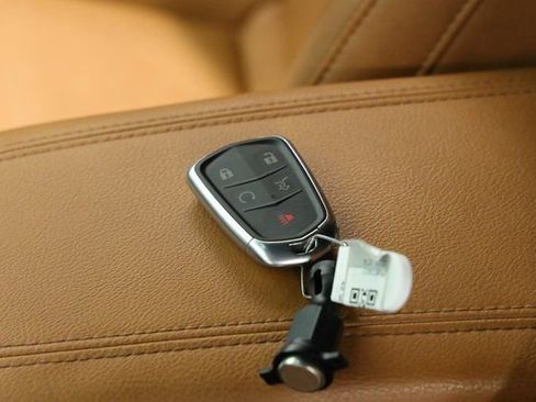 Used 2023 Cadillac XT4 Sport image 35