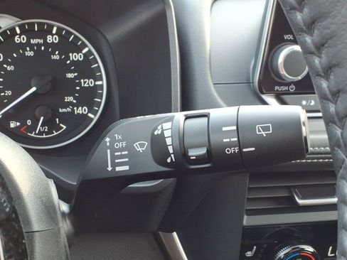 Used 2023 Nissan Rogue SV w/ SV Premium B Package AWD/4WD image 27