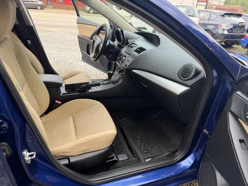 Used 2012 MAZDA MAZDA3 i Touring FWD image 19