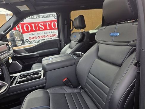 Used 2026 Ford F250 Platinum image 9