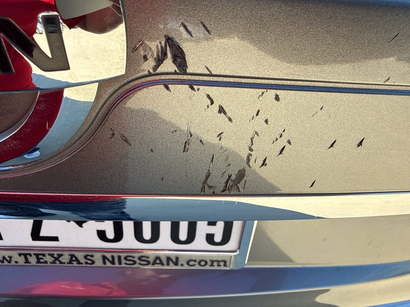 Used 2017 Nissan Rogue SV FWD image 14