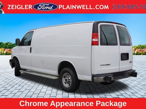 Used 2024 GMC Savana 2500 w/ Driver Convenience Package RWD image 3