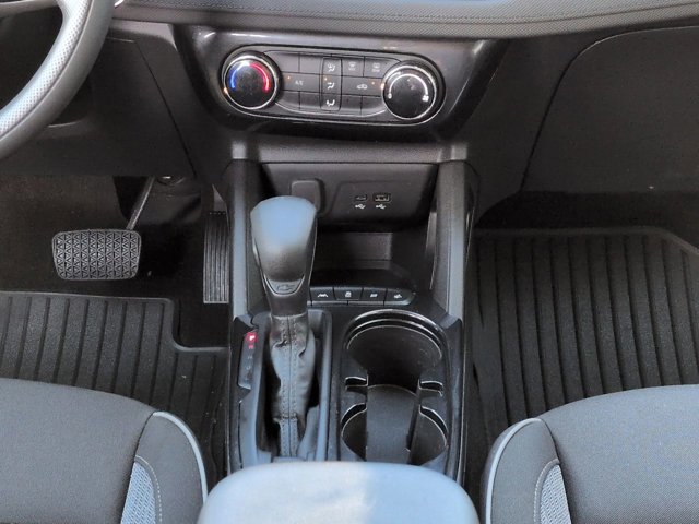 Used 2025 Chevrolet TrailBlazer LT w/ Driver Confidence Package FWD image 18
