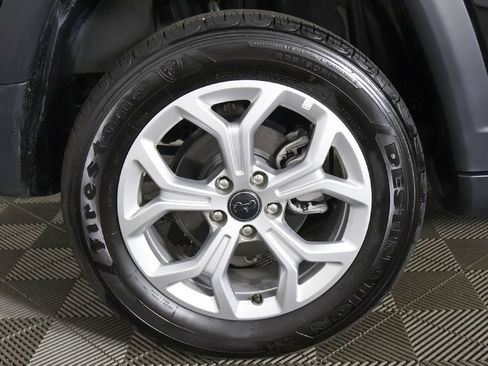 Used 2025 Jeep Compass Latitude AWD/4WD image 20