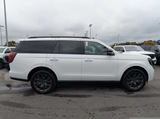Used 2025 Ford Expedition Platinum w/ Stealth Performance Package AWD/4WD video 3
