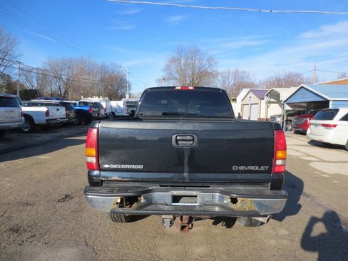 Used 2002 Chevrolet Silverado 2500 LT w/ Off-Road Skid Plate Pkg image 8