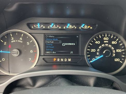 Used 2018 Ford F150 XLT w/ Equipment Group 302A Luxury AWD/4WD image 5