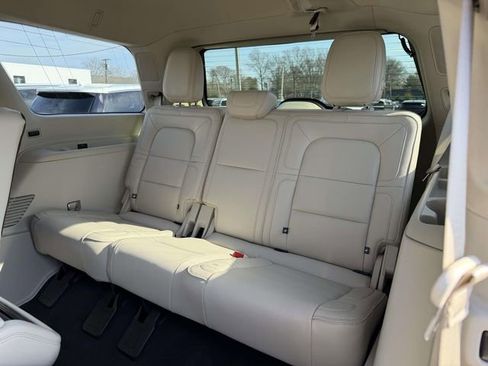 Used 2018 Lincoln Navigator Reserve w/ Technology Package image 14