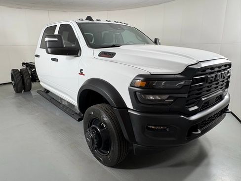New 2026 RAM 4500 Tradesman AWD/4WD image 2