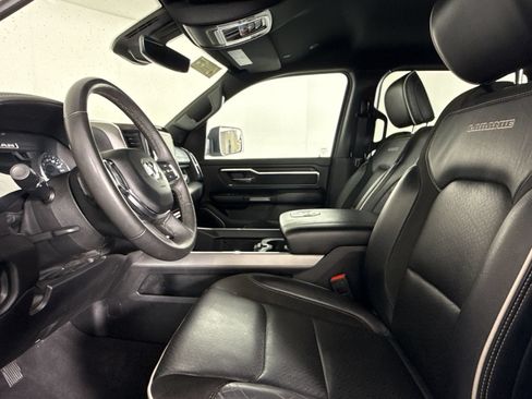 Used 2025 RAM 1500 Laramie AWD/4WD image 22
