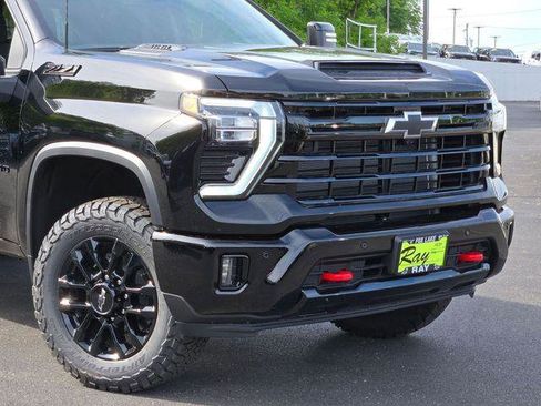 New 2026 Chevrolet Silverado 2500 LT w/ Trail Boss Package AWD/4WD image 3