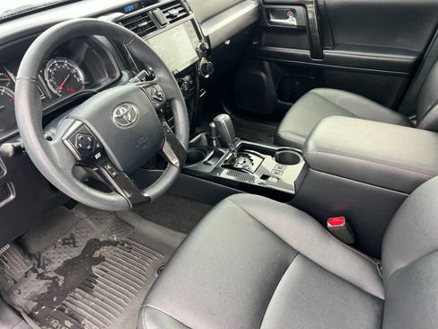 Used 2021 Toyota 4Runner Venture w/ Moonroof Package image 12