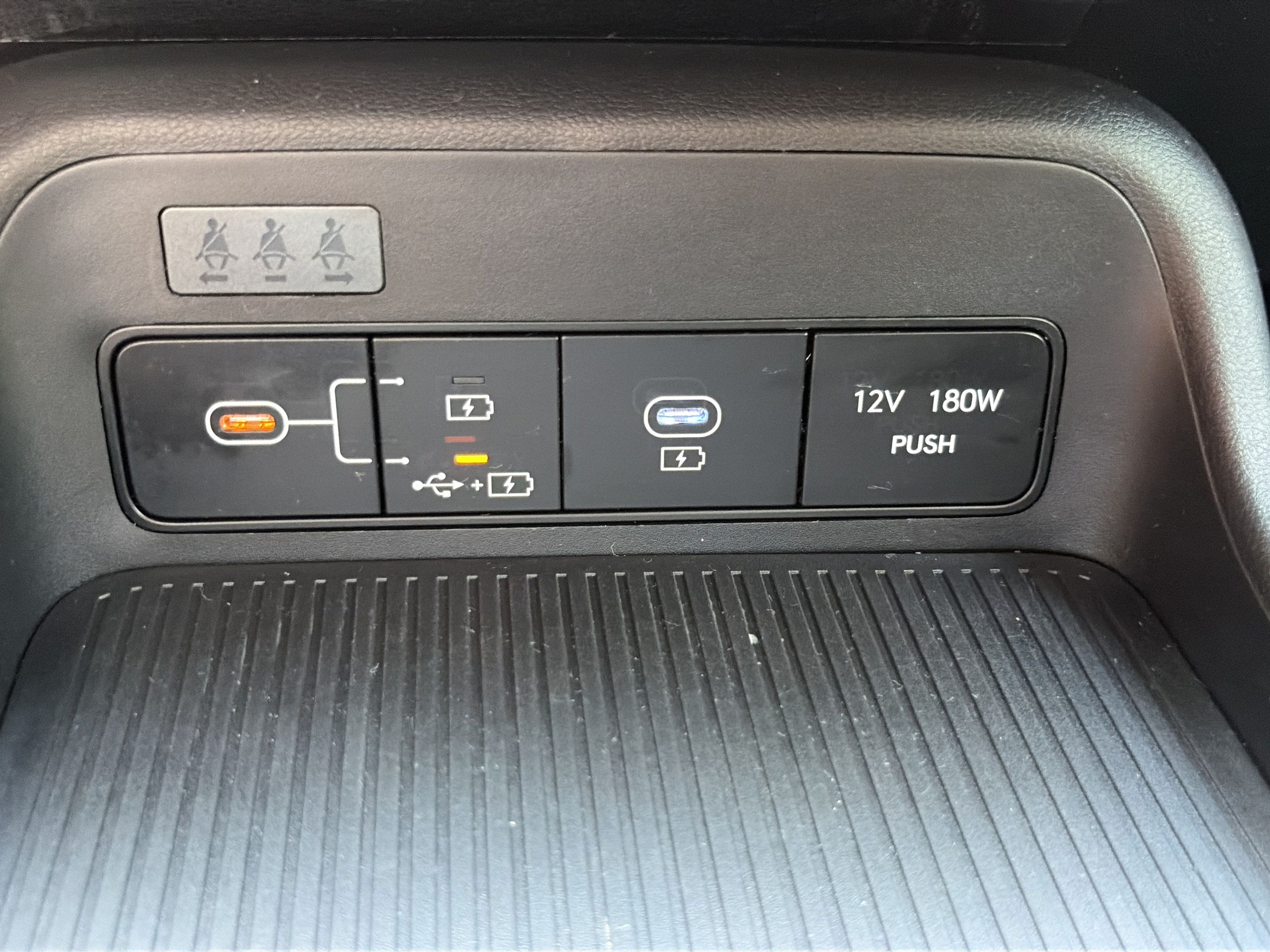 Certified 2024 Hyundai Kona SE FWD image 18
