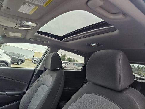 Used 2023 Hyundai Kona SEL FWD image 20