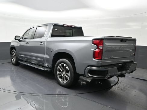 Used 2023 Chevrolet Silverado 1500 High Country RWD image 3