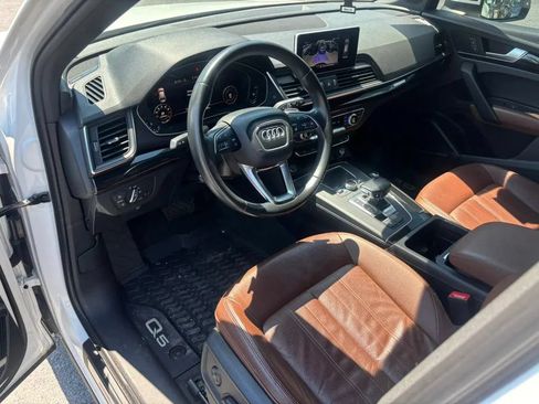 Used 2018 Audi Q5 2.0T Premium Plus w/ Premium Plus Package AWD/4WD image 2
