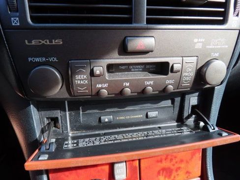 Used 2005 Lexus LS 430 image 28