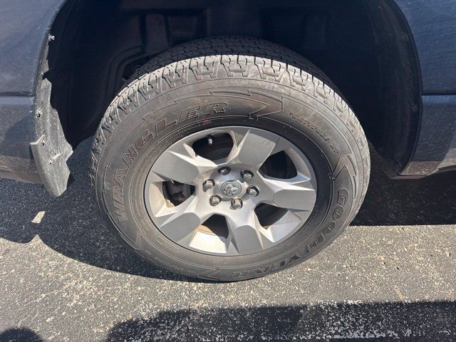 Used 2024 RAM 1500 Lone Star AWD/4WD image 3