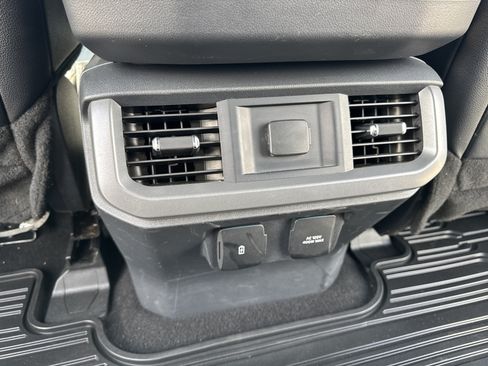 Used 2024 Ford F150 Lariat w/ Tow/Haul Package AWD/4WD image 14