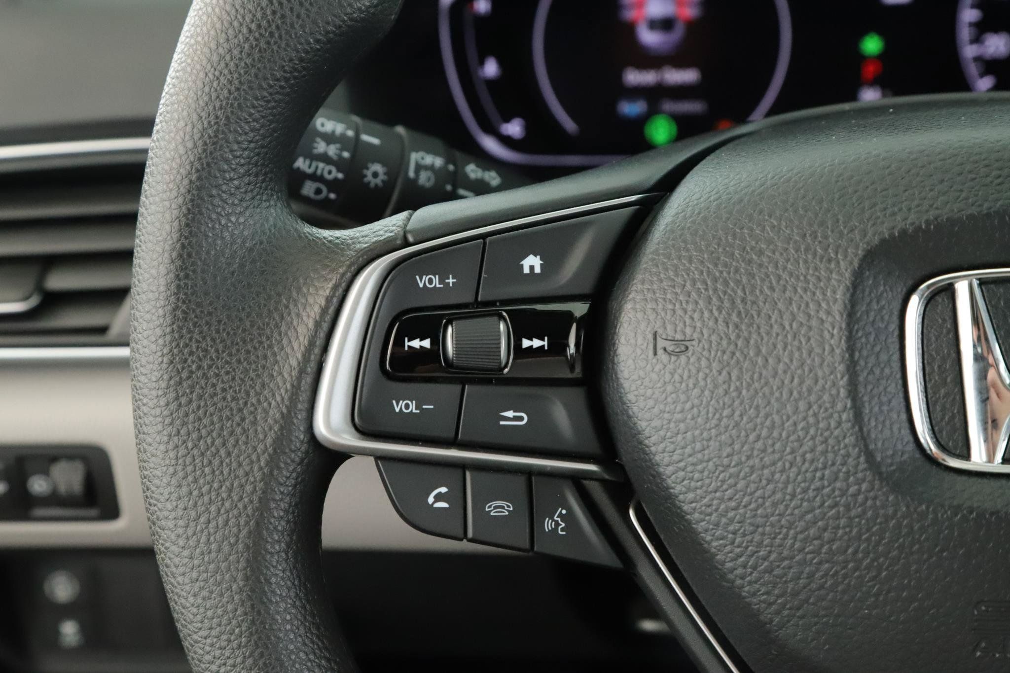 Used 2020 Honda Accord EX image 10