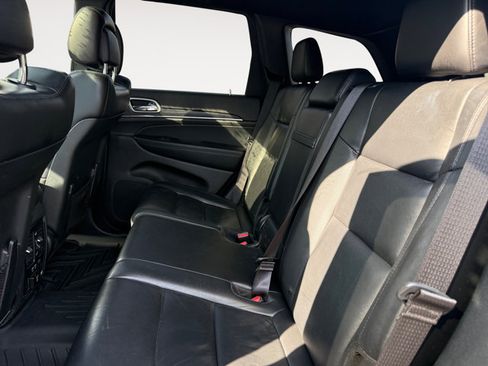 Used 2019 Jeep Grand Cherokee Limited AWD/4WD image 13