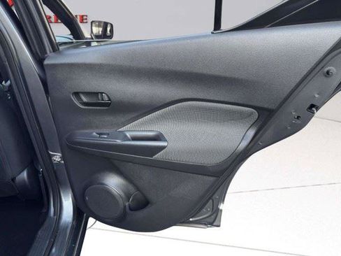 Used 2020 Nissan Kicks S FWD image 44