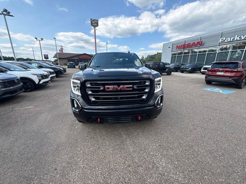Used 2021 GMC Sierra 1500 AT4 w/ AT4 Value Package AWD/4WD image 3