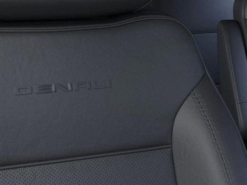 New 2026 GMC Yukon Denali w/ Denali Reserve Package image 21