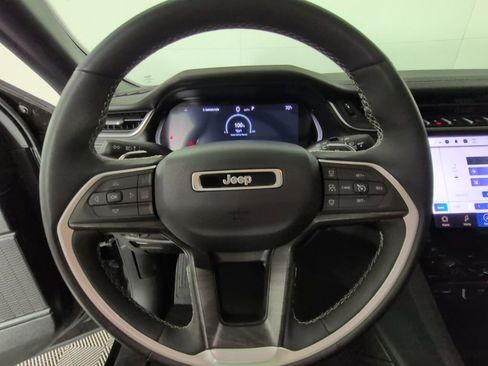Certified 2024 Jeep Grand Cherokee Limited w/ Black Appearance Package AWD/4WD image 24