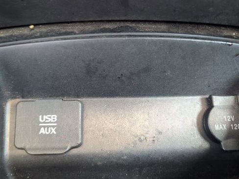 Used 2015 Nissan Altima 2.5 SV w/ Convenience Package image 24