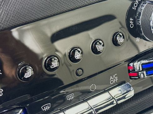 Certified 2021 Rolls-Royce Cullinan AWD/4WD image 20
