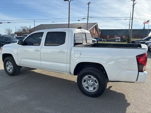 Used 2021 Toyota Tacoma SR image 6