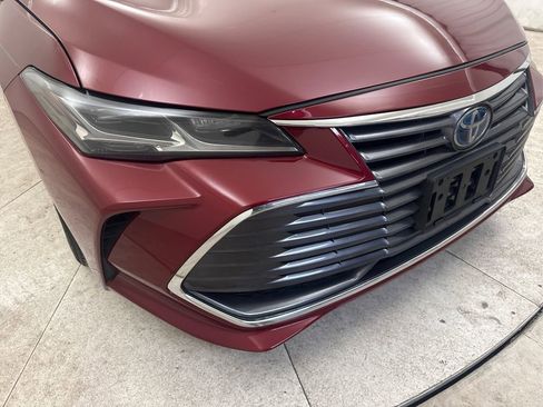 Used 2019 Toyota Avalon Limited FWD image 11