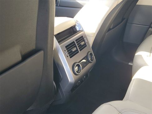 Used 2019 Land Rover Range Rover Sport HSE image 30